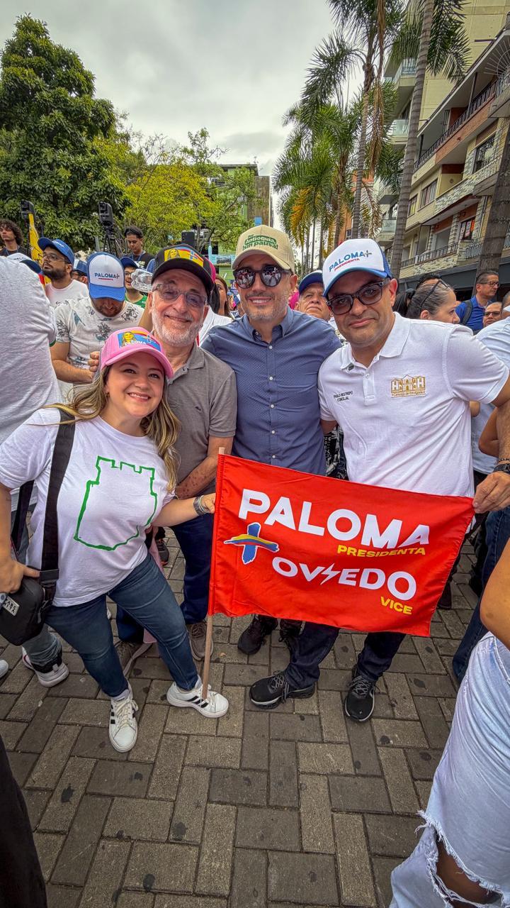 #DeLaManoConLaGente