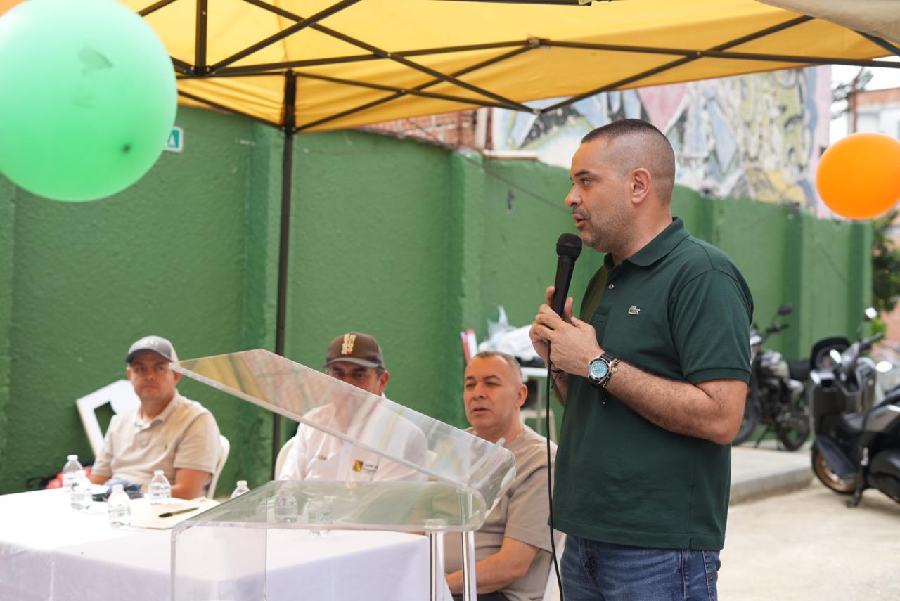Seguimos caminando de la mano con la comunidad. 🤝💙